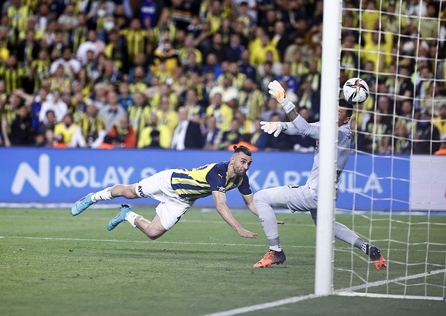 巴神、内马尔，才是最接近梅西、C罗的