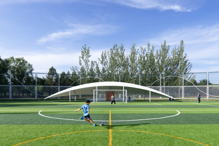 0-2大冷门！14亿豪门主场轰然倒下5轮1胜两大边后卫染红+中卫重伤